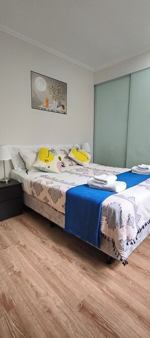 1 chambre, fer et planche à repasser, Wi-Fi gratuit, draps fournis