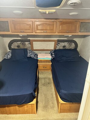 1 bedroom, WiFi, bed sheets - Cozy mobile home  (Miami Gardens)