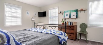 Spacious 3-Bedroom, 1.5-Bath Home in Central Maryland with Screened Porch & More