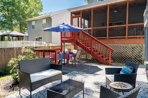 Spacious 3-Bedroom, 1.5-Bath Home in Central Maryland with Screened Porch & More
