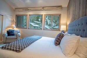 3 bedrooms, iron/ironing board, free WiFi, bed sheets - Ski-in/Ski-out to Baldy + Outdoor Pool (Ketchum)