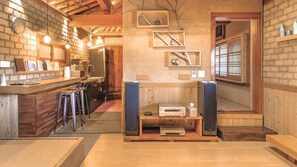 Basic Room, 1 Bedroom (Malja's Room) | 1 bedroom, free WiFi