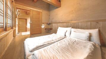 Basic Room, 1 Bedroom (Malja's Room) | 1 bedroom, free WiFi