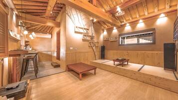 Basic Room, 1 Bedroom (Suni's Room) | 1 bedroom, free WiFi