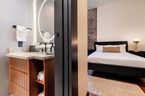 3 Schlafzimmer, Bügeleisen/Bügelbrett, Reisekinderbett, kostenloses WLAN