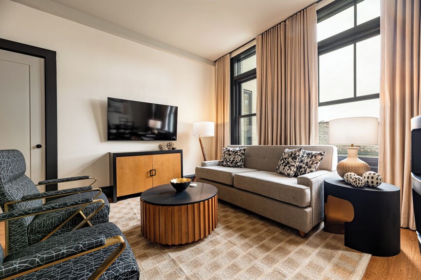 2br Private Patio In Luxe Canal St Unit | The Mayfair - Nueva Orleans, LA