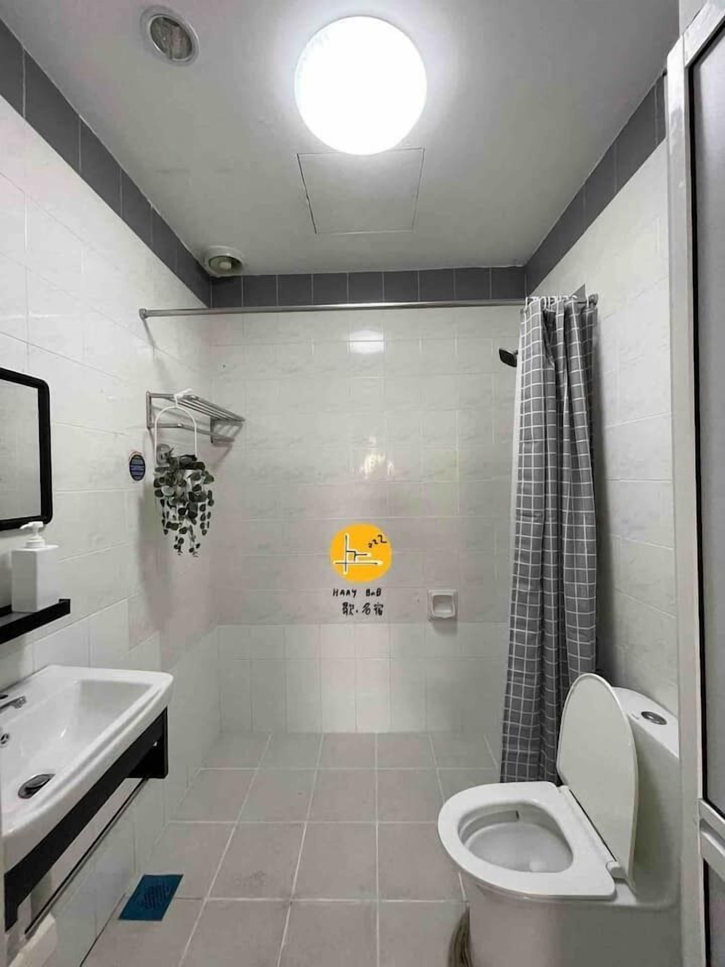 Comfort Apartment, Balcony, Partial Sea View | Bathroom | Free toiletries, soap, shampoo, toilet paper