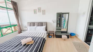 舒适公寓, 阳台, 城市景观 | 1 多间卧室、办公桌、熨斗/熨衣板、免费 WiFi