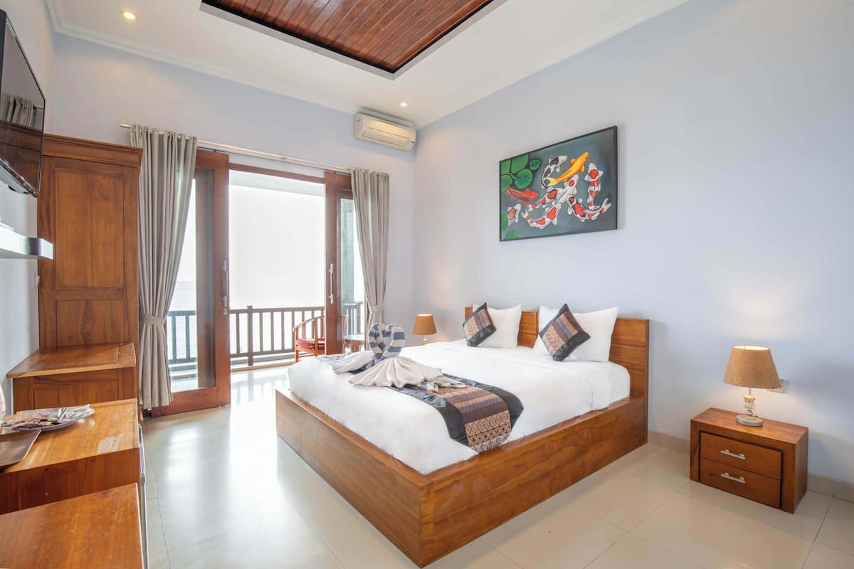 Deluxe Double Room, Balcony, Sea View | Minibar, free WiFi, bed sheets