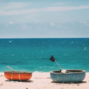 Plage privée, sable blanc, navette gratuite vers la plage