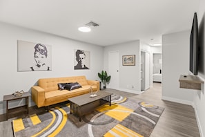 2 bedrooms, desk, iron/ironing board, free WiFi