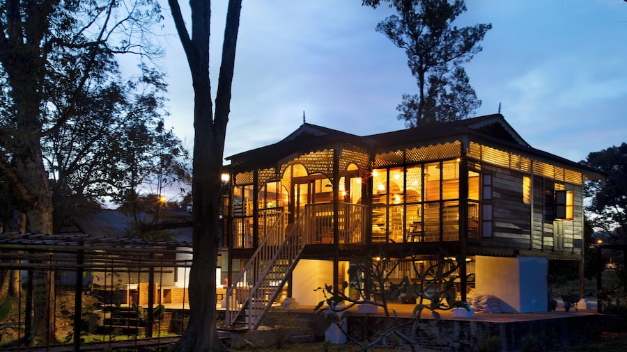 Bagas Zakariah Orchard Lodge