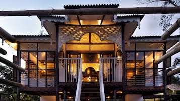Executive Villa, Garden View | Terrace/patio