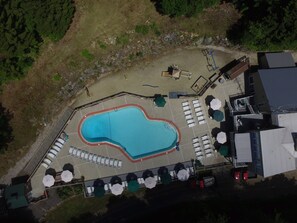 Pool - Brookside 3 Level cabin with amenities near Mt Snow Ski - Fireplace 3 Full Baths (Wilmington)