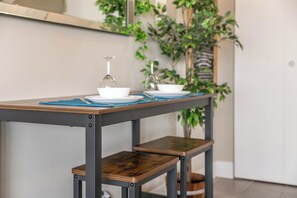 تناول الطعام