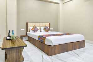 Egyptian cotton sheets, premium bedding, iron/ironing board, free WiFi