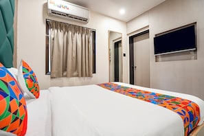 Premium Room | Egyptian cotton sheets, premium bedding, in-room safe, free WiFi