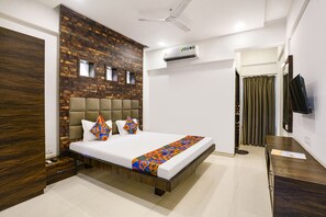ห้องพรีเมียม | ผ้าปูที่นอนฝ้ายอียิปต์, เครื่องนอนระดับพรีเมียม, ตู้นิรภัยในห้องพัก