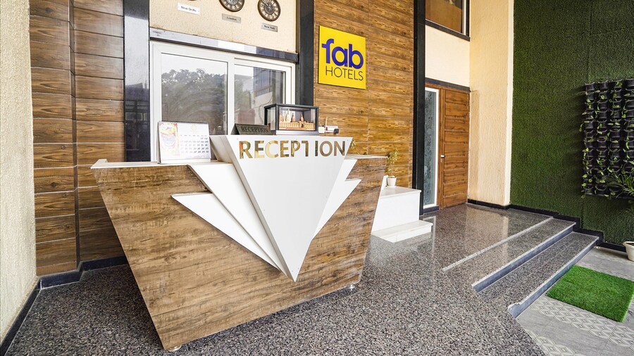 FabHotel VILLA DE BENARES