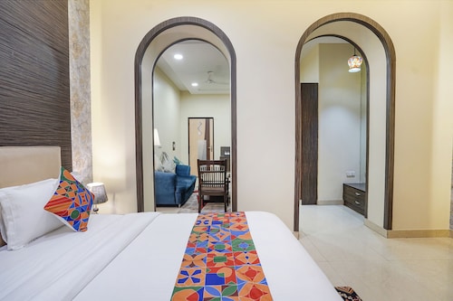 Fabhotel Rivlet Premium