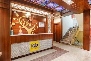 Reception - Fabhotel Ksg Residency (Varanasi)