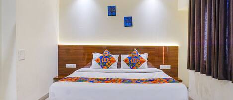 Egyptian cotton sheets, premium bedding, iron/ironing board, free WiFi