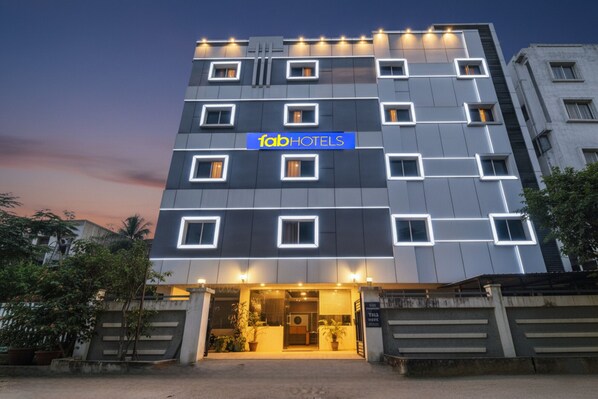 Exterior - Fabhotel Tals Hitech (Hyderabad)