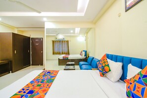 Egyptian cotton sheets, premium bedding, free WiFi, bed sheets - Fabhotel Tals Hitech (Hyderabad)