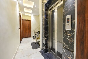 Elevator