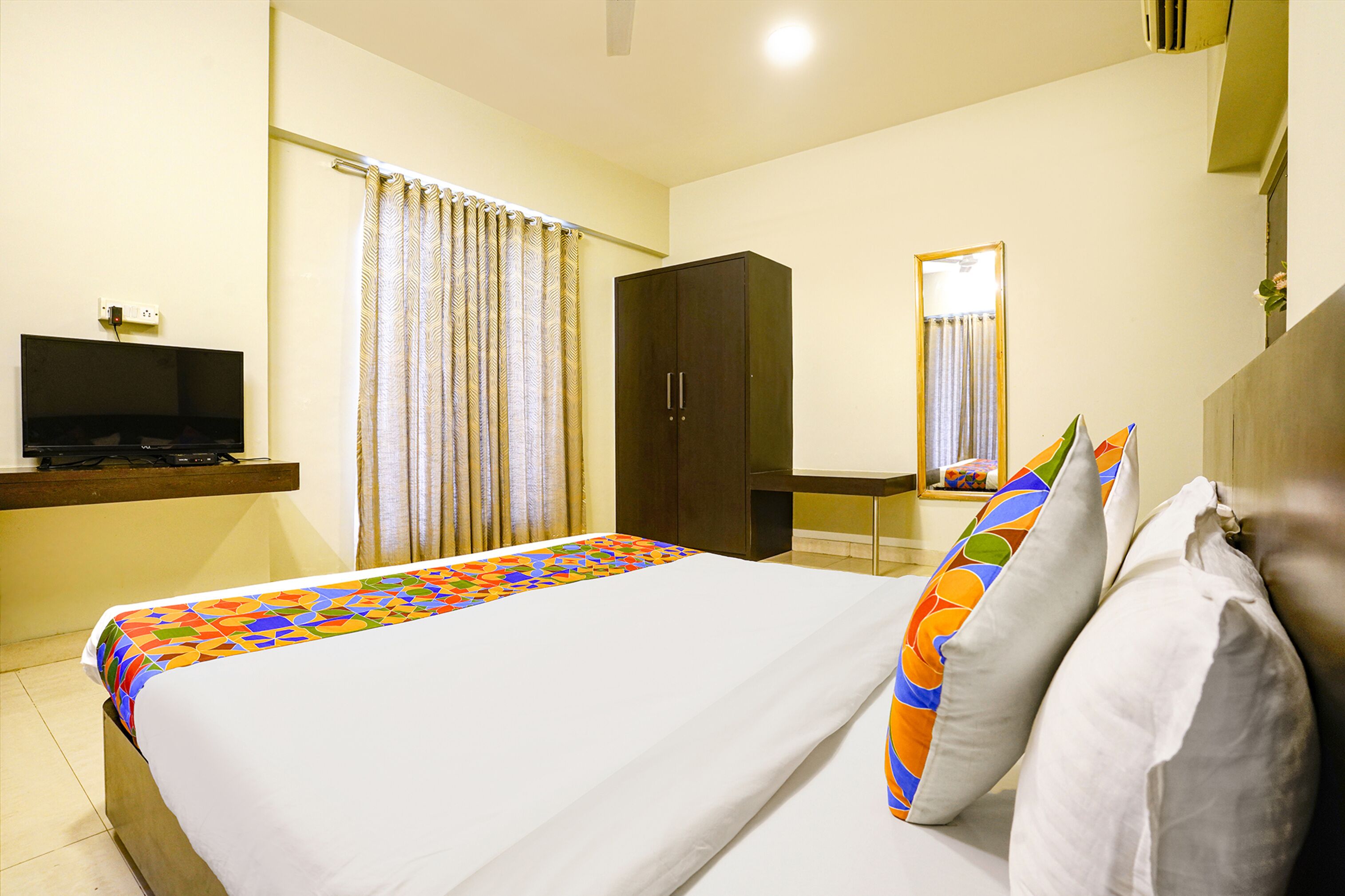 Photo - FabHotel Corporate Apartments Bandra