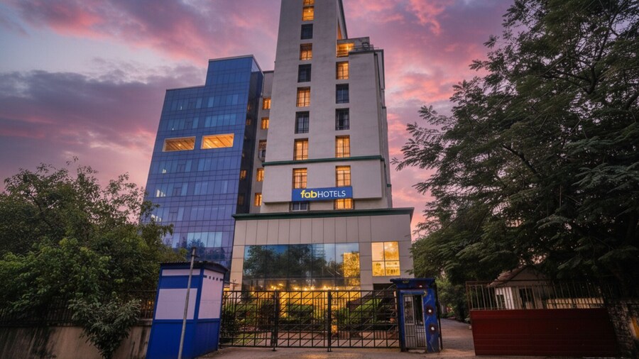 FabHotel Mumbai Corporate Apartments Bandra