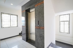Elevator