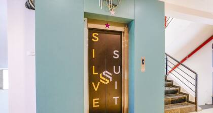 Fabhotel Silver Cloud