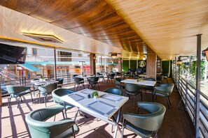Restaurant - Fabhotel Hadimba Valley (Manali)
