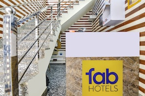 Reception - Fabhotel Maa Gayatri Sadan (Mathura)