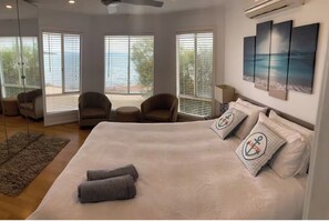 4 bedrooms, iron/ironing board, bed sheets - Mariners Retreat (Fitzgerald Bay)