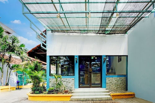 Hotel O Bungurasih Near Juanda International Airport Formerly Griya Waru Hotel