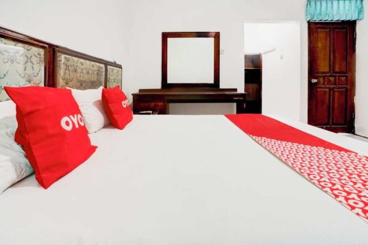 Quartos à prova de som, Wi-Fi de cortesia, roupa de cama