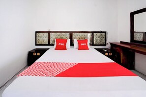 Deluxe Double Room | Soundproofing, free WiFi, bed sheets