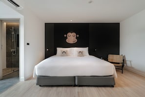 Desk, laptop workspace, free WiFi - Blu Monkey Hub & Hotel Bangtao Beach Phuket (Choeng Thale)