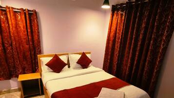 Deluxe Double Room, City View | Free WiFi, bed sheets