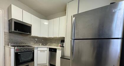 Charming 1-bedroom near Newark Airport