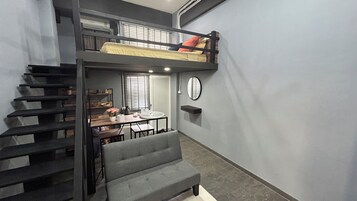 Loft | 1 quarto, cortinas blackout, ferros/tábuas de passar roupa