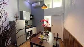 Exclusive Loft | In-room dining - The Loft Living Space (Samut Prakan)