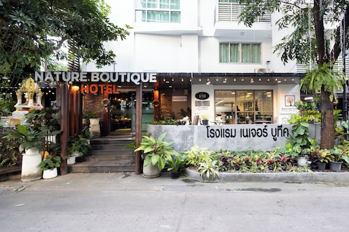 Nature Boutique Hotel Ratchayothin 
