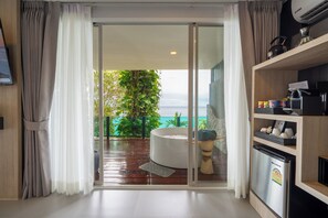 One Bedroom Jacuzzi Ocean Terrace | Ausblick vom Zimmer