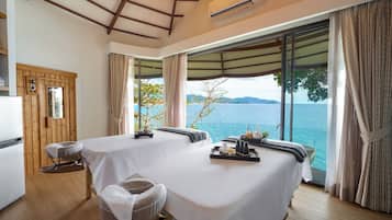 Couples treatment rooms, massages