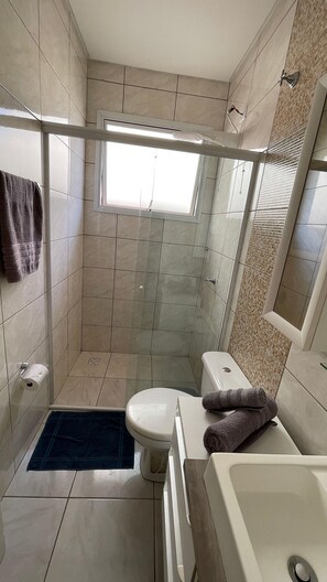 Bathroom - Casa Para sua Viajem em Foz do Iguaçu (Foz do Iguaçu)