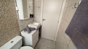 Bathroom - Casa Para sua Viajem em Foz do Iguaçu (Foz do Iguaçu)