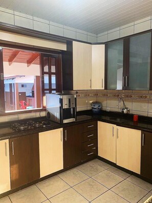 Private kitchen - Regina Houses Sua Casa na Terra das Cataratas (Foz do Iguaçu)